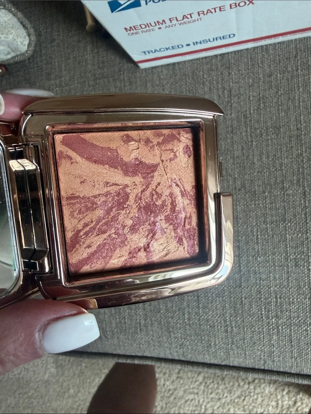 Hourglass at night Ambient lightening blush full size